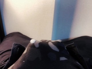 精液貫通オナニー♡下着越しにちんちんなでなでしてたら気持ちよくなちゃって.....♡