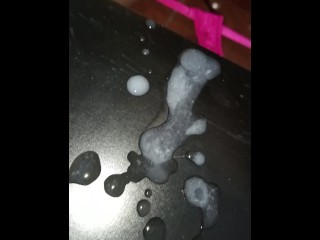 INFIEL COLEGIALA TRANS SE CORRE EN CLASE DEBAJO DE LA FALDA, SUMISA, PRIMER PLANO