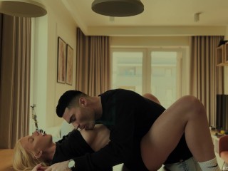 Perfect big boobs blonde MULTIPLE ORGASMS-Thelymia.