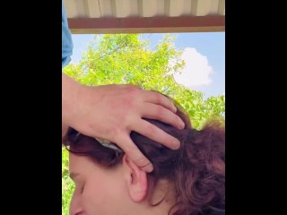 Hug tit milf let’s him use her mouth & pussy on a public trail