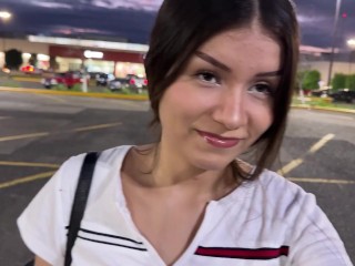 Ofrezco dinero en la calle a cambio de sexo