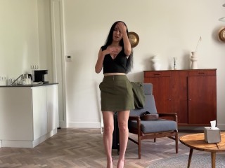 hot stepmom forgot to put on panties in bed