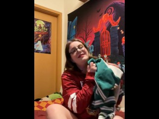 Harriet Potter cums whimpering and screaming while riding Draco‘s jacket! #Drarry