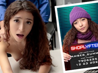 Shoplifter Teenie Gets Caught Stealing Makeup On Christmas - Shoplyfter