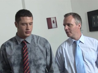 Bobbi And Claudia Seduce A Couple Of Men Who Fuck And Share Them Both- Skankery