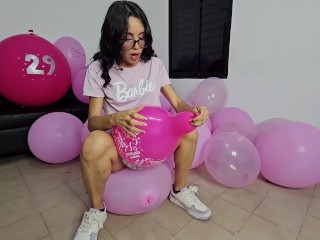 Marianna celebrates with BLOW TO POP and SIT TO POP (full video on C4S / MV / OF / Membersite)