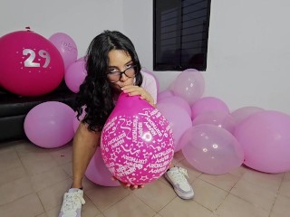 Marianna celebrates with BLOW TO POP and SIT TO POP (full video on C4S / MV / OF / Membersite)