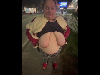 Bbw flashes tits in public