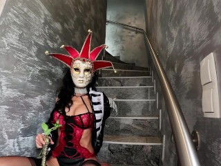 I got a great Venetian mask, take a look.