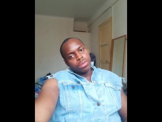 Les filles qui ont le sida ou le VIH ou bien d'autres MST vous n'êtes pas dans mon équipe ! C'est pj