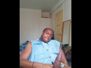 Les filles qui ont le sida ou le VIH ou bien d'autres MST vous n'êtes pas dans mon équipe ! C'est pj