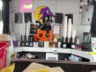 Bikini Barista Makes Her Ass Clap And Serves Customers