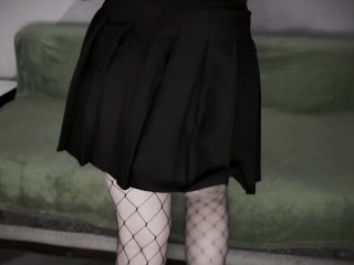 Altgirl is shy to show her face, but agreed to a blowjob