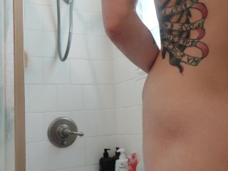 Tranny boy gets off in the shower