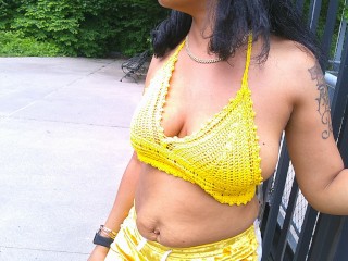 THIS SOLO FEMALE PORNSTAR IS BLOCKING THE ROAD PUBLIC EXOTIC BROWN SKIN COSPLAY