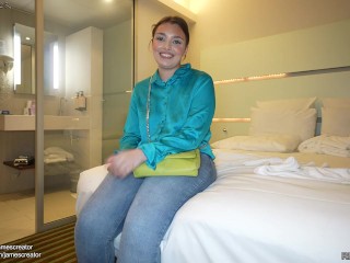 Big Ass French Arab Girl Gets Anal Fucked By Her Brother's Friend For A Computer !!!