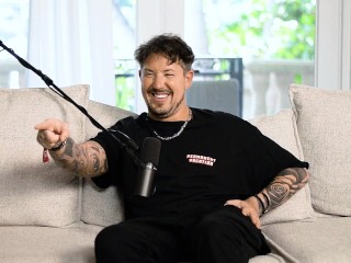 ARMANI BLACK STRIPS DOWN NAKED LIVE DURING PODCAST