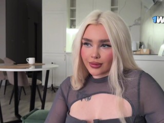 BEAUTIFUL NEIGHBOR SHOOTS TIK-TOK CHALLENGE “ASK YOUR NEIGHBOR FOR A GLASS OF WATER”