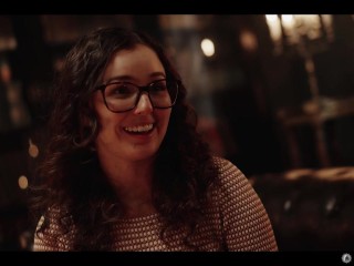 Vampire Seduction in Old Gothic Manor - Nerdy Girl Gets Mesmerized by Century Old Sexy Blonde Owner