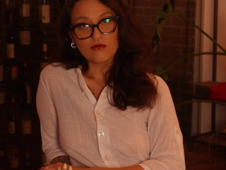 pov: you can't resist your boss when she wants to give you a blowjob in her office