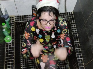 Pissing in my slut girlfriend's mouth