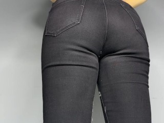 Desperate Intense Peeing in Black Skinny Jeans