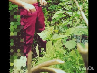 Nagjakol si Manong guard sa may kagubatan!Dami ah!