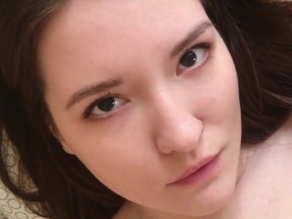 ITS HER FIRST TIME! PRETTY VIRGIN ASIAN GETS FUCKED IN STUDENT HOSTEL!