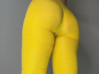 ⭐️ PAWG Plugged Twerkin' & Peeing in Yellow Yoga Pants ⭐️