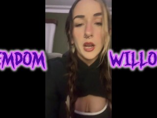 Gaming While Ripping Farts On My Bitch Fkin Slave