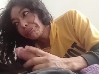 Amiga delgadita ama ser usada como putita y que la llenen de leche 💦