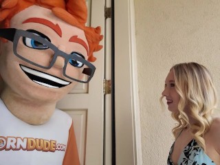 I Let McKenna Lynn Tame My Big Dick with a Creampie Snake Charm!