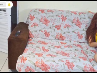 Esposa provoca amigo do marido que estava de passagem!