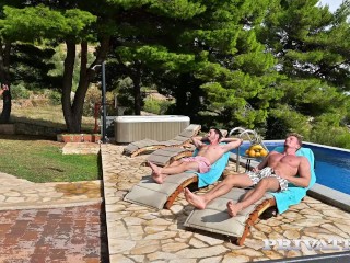 Private com - Olivia and Shalina, lesbians at sea and cock addicts on land!