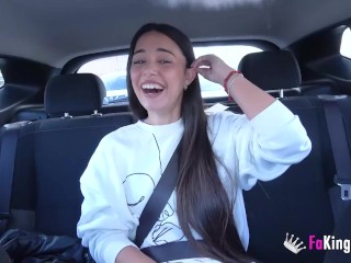 4 girls about to start their scene at FAKings, Nuria, Charlotte, Lana and Sofia