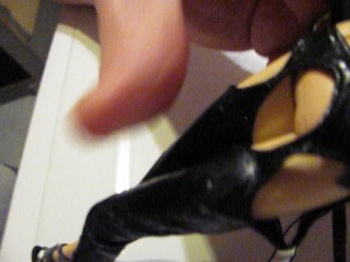 FUCVph6 EvaAng3l1na "Fetish Garbed Oral" full version