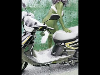 PUBLIC FOREST JUNGLE SNOWING PARODY SHE HULK GREEN EXOTIC ROLE PLAY