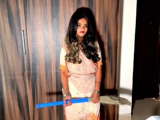 Horny Maid said Madharchod jor se mat maar | Hindi Audio