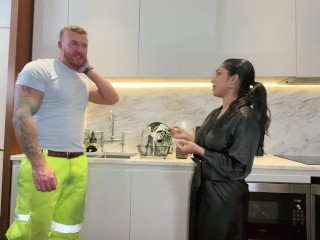 Yasmina Khan Asks Workman to Cheat on Girlfriend and Film a Sextape with Huge Facial for Her Pages