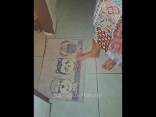 Binor habis di entot lakinya di entot lg pas lakinya keluar/quickie with her when her husband is out