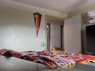 Step sister wanted me to fuck her ass while we aren’t home alone