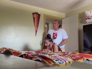 Step sister wanted me to fuck her ass while we aren’t home alone