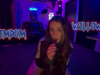 Night With Willow POV, Making A Bitch Like You Sniff My Farts While I Spit In Your Face.