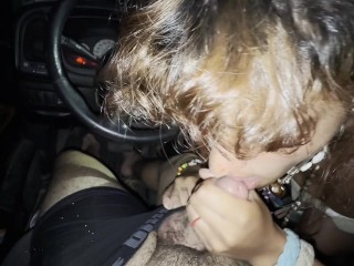 I love sucking dick in parking lots