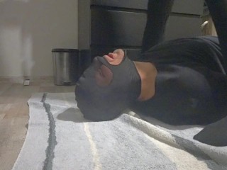 After cleaning my shoes, I cleaned his mouth with my pee.