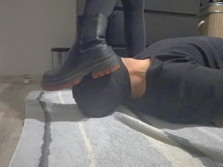 After cleaning my shoes, I cleaned his mouth with my pee.