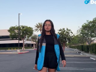 Horny Customer Pays Delivery Guy for Quick Car Sex