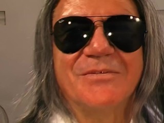 Free Pretty Girl Loves Cum and Pee in Mouth Gangbang