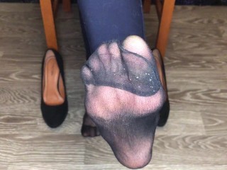 kelly_feet office secretary in black nylon stockings after work shoes 