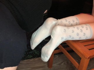 kelly_feet dirty socks worship, smell socks and foot mistress sniffing
